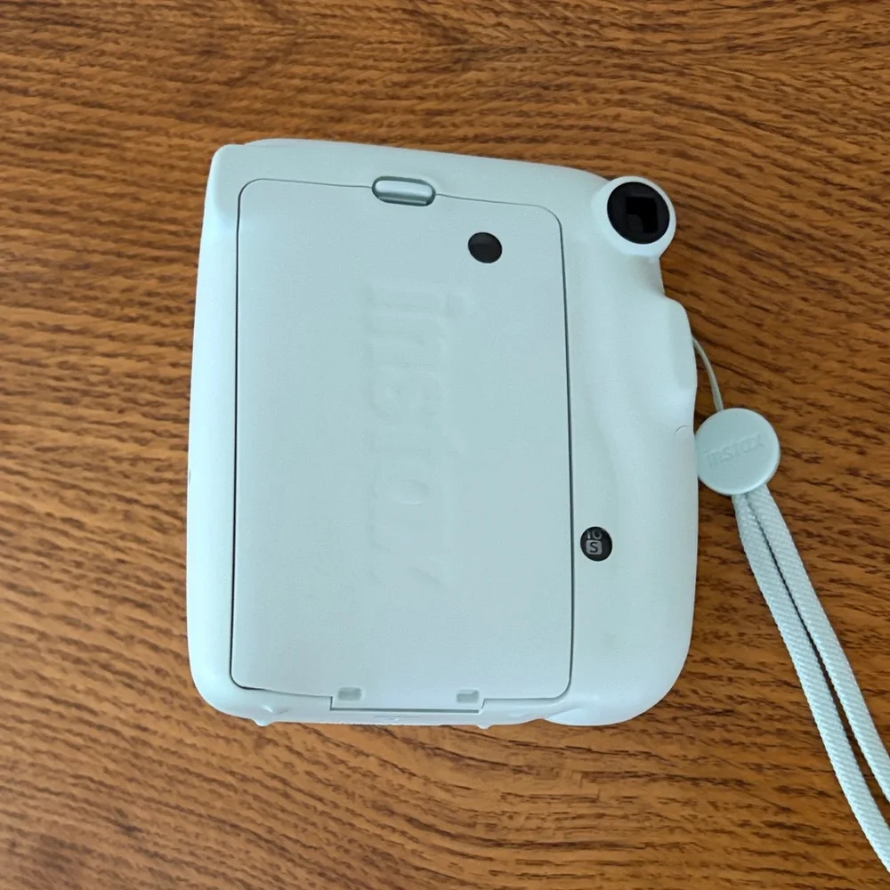 Fujifilm Instax Mini 11 Instant Camera - mint green *NOT WORKING*